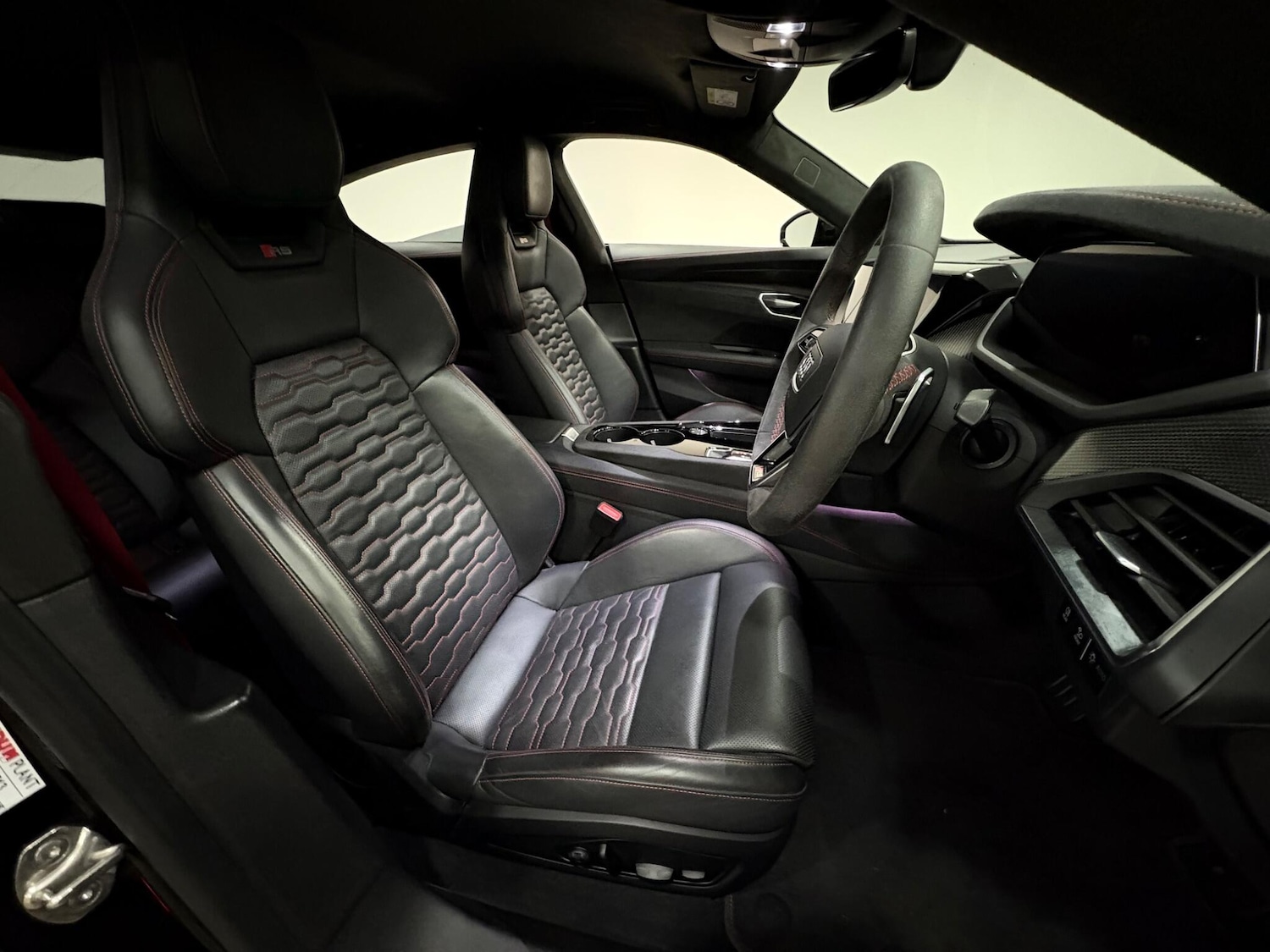 Used Audi RS e-tron GT 2022 for sale - 77021275: Photo 12