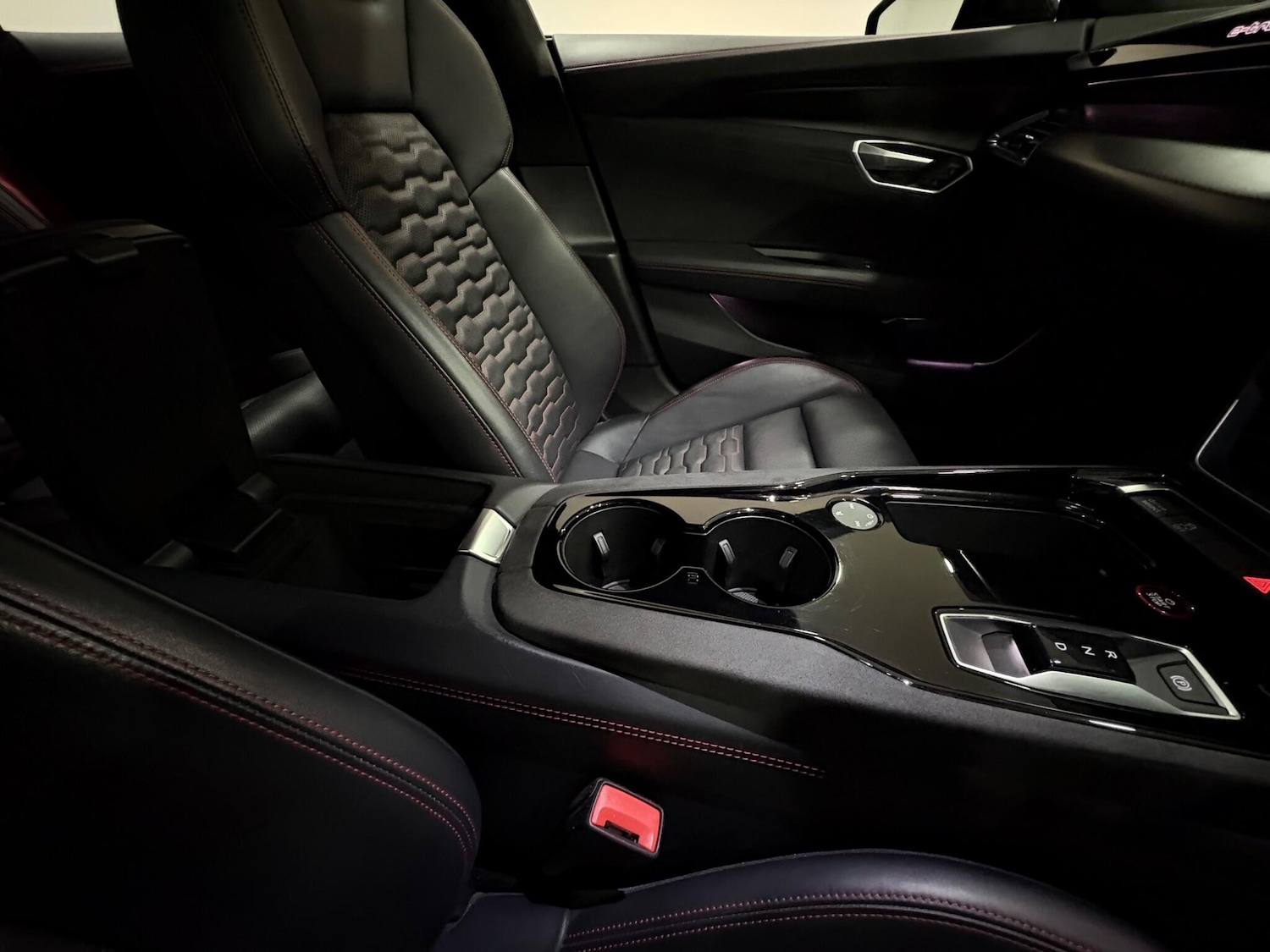 Used Audi RS e-tron GT 2022 for sale - 77021275: Photo 45