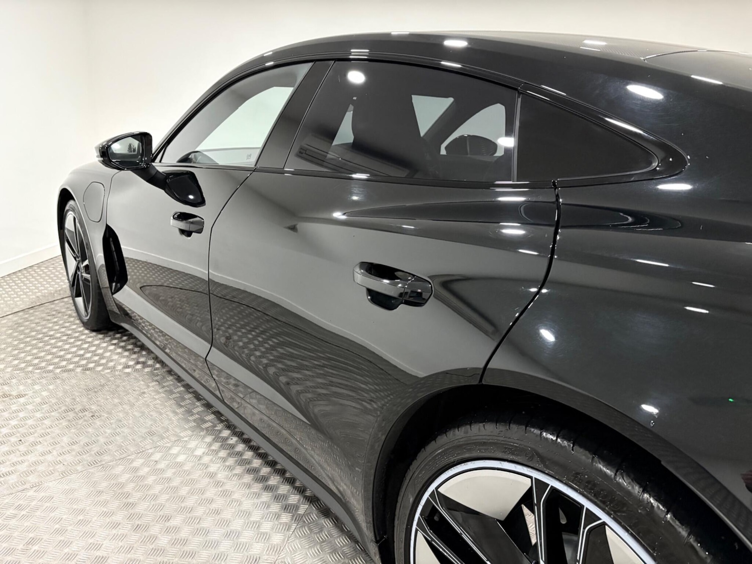 Used Audi RS e-tron GT 2022 for sale - 77021275: Photo 63