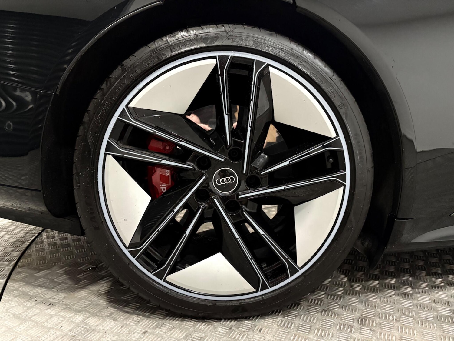 Used Audi RS e-tron GT 2022 for sale - 77021275: Photo 64