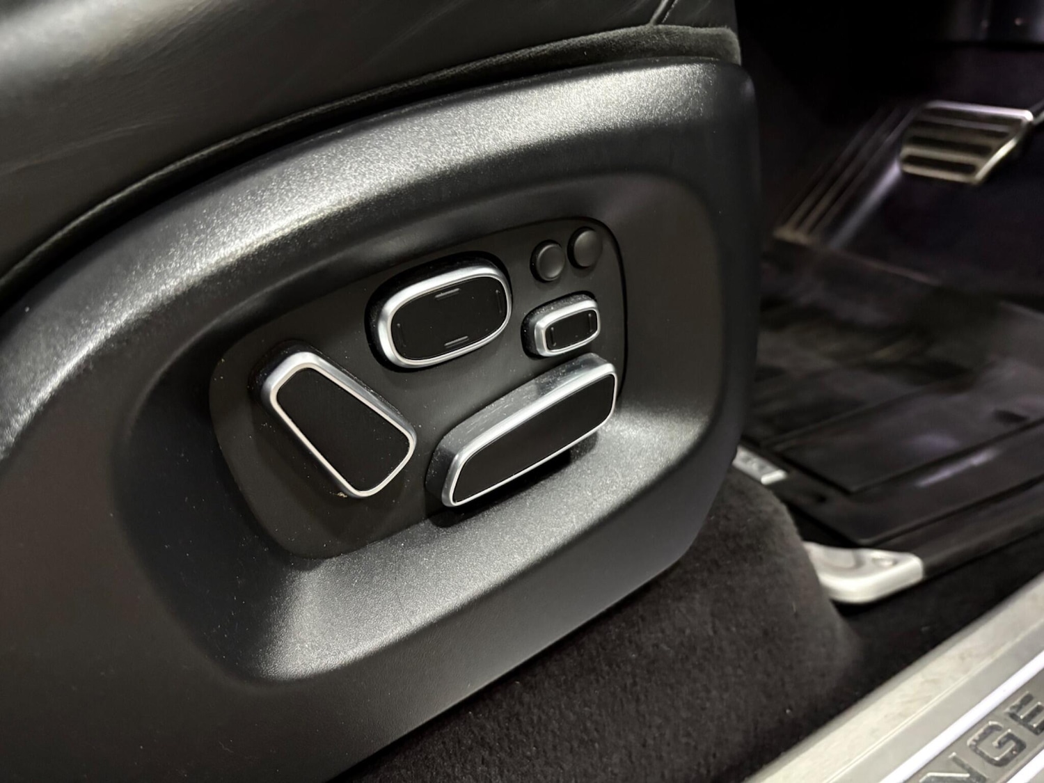 Used Land Rover Range Rover Sport 2015 for sale - 76607051: Photo 13