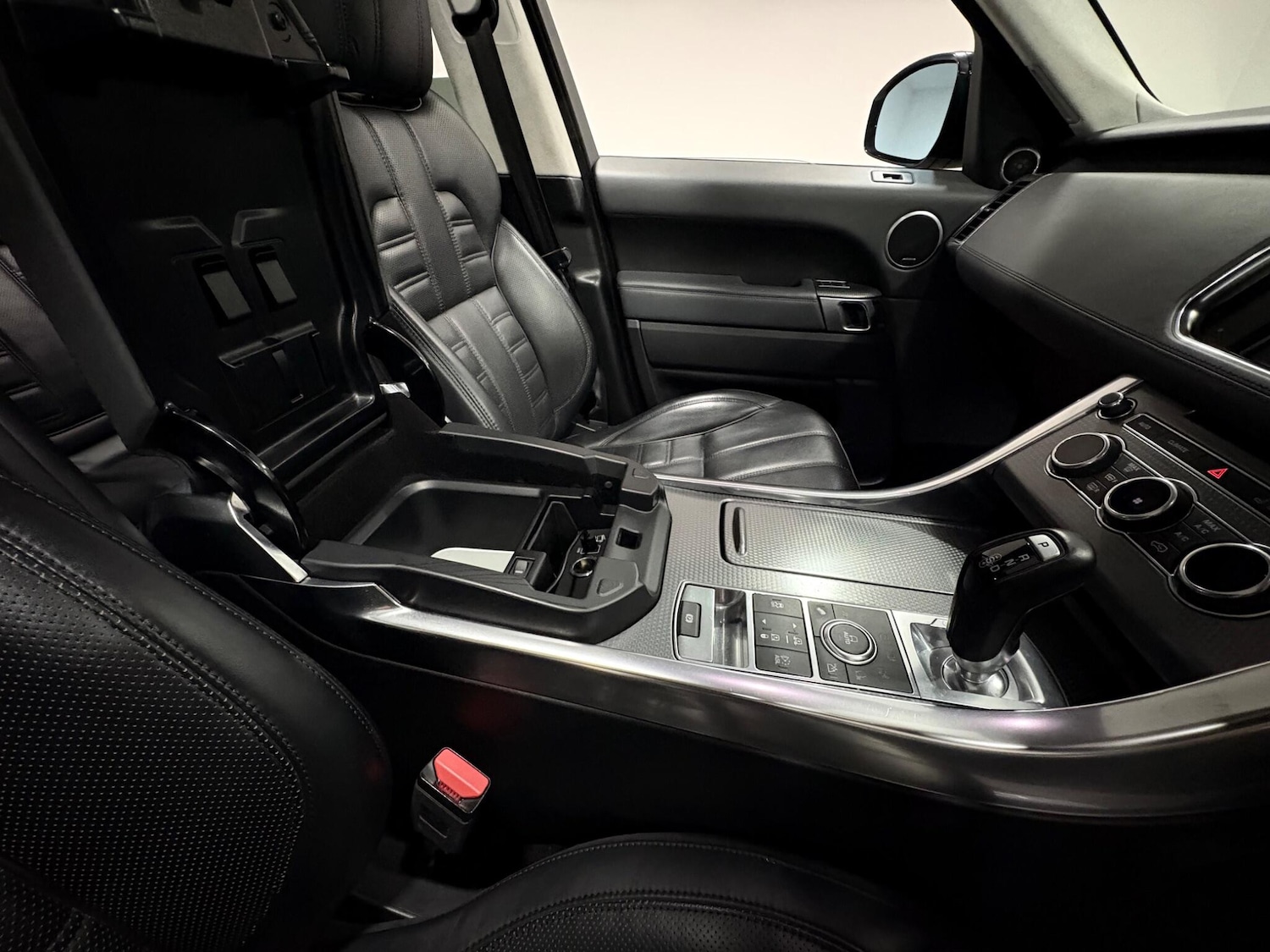 Used Land Rover Range Rover Sport 2015 for sale - 76607051: Photo 40