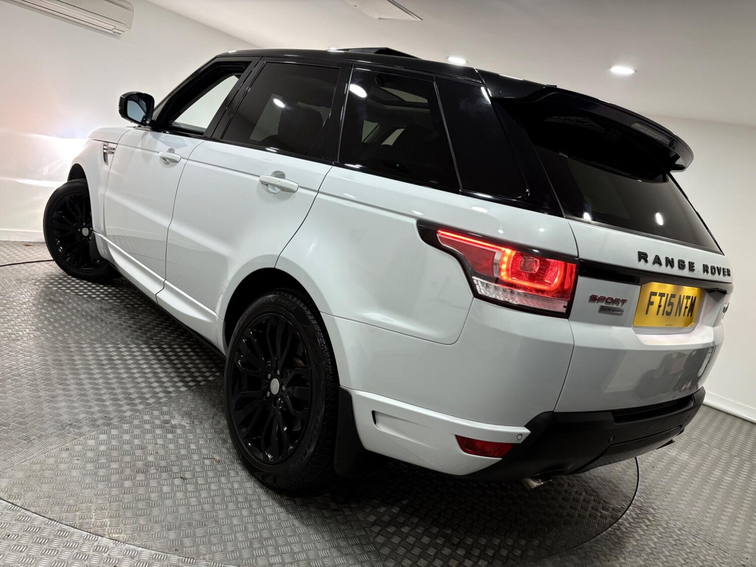 Used Land Rover Range Rover Sport 2015 for sale - 76607051: Photo 55