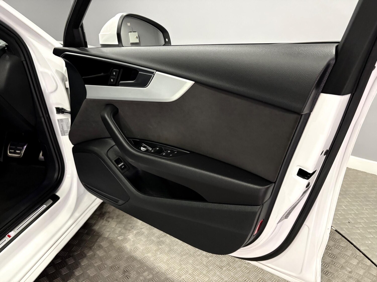 Used Audi A4 2023 for sale - 77882467: Photo 41