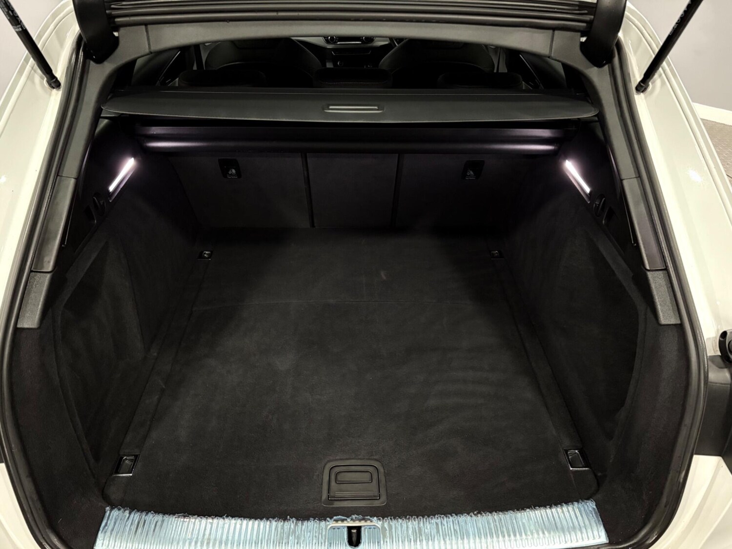 Used Audi A4 2023 for sale - 77882467: Photo 47