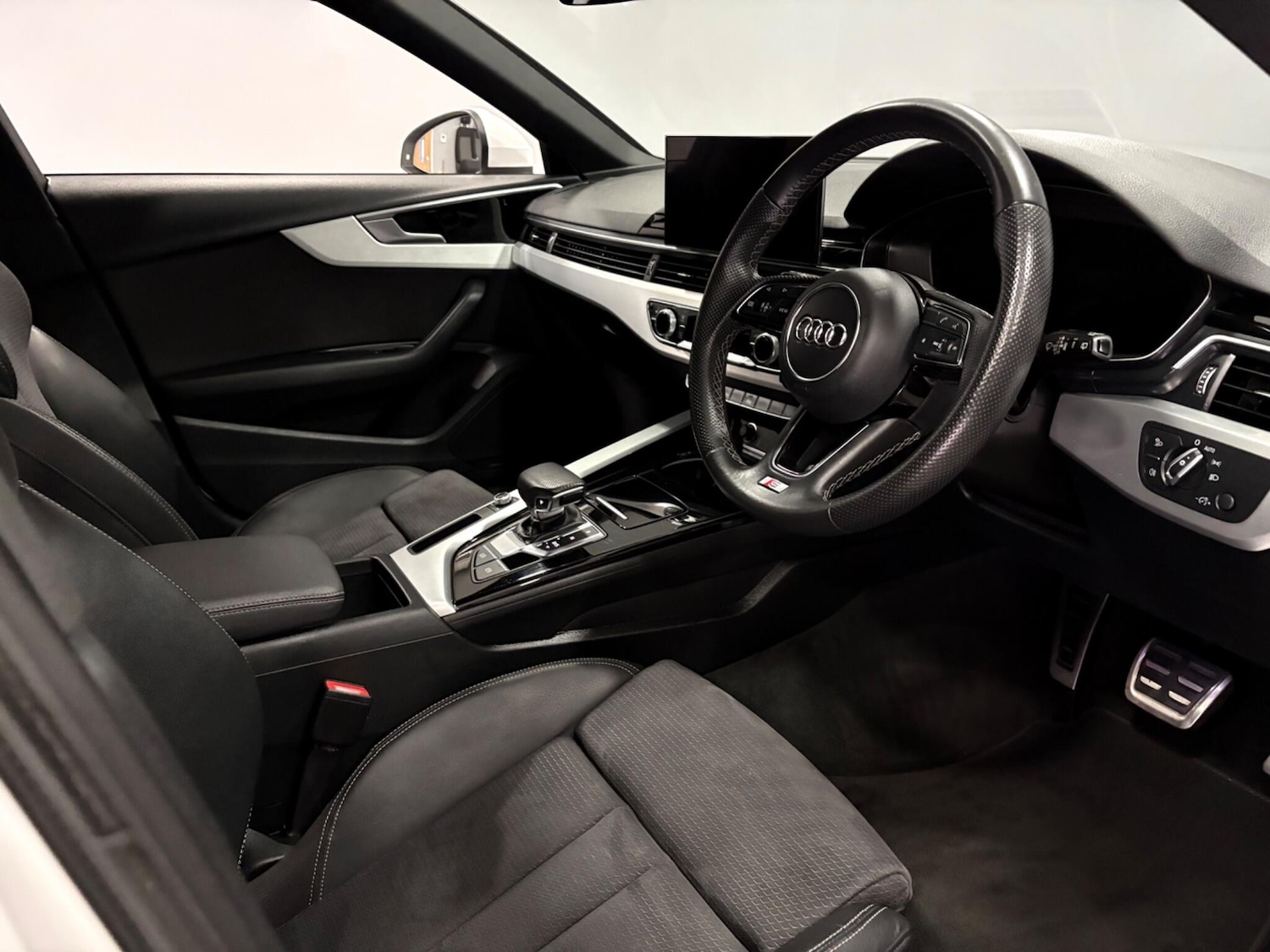 Used Audi A4 2023 for sale - 77882467: Photo 9