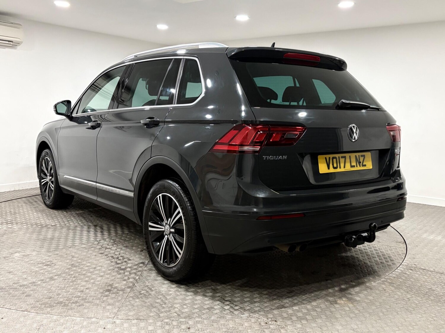 Used Volkswagen Tiguan 2017 for sale - 77376954: Photo 5