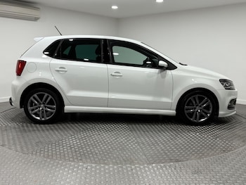 Used Volkswagen Polo 2017 for sale - 75729870: Photo