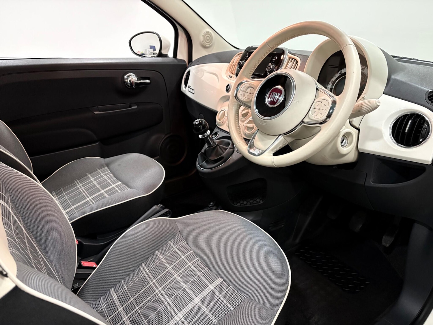 Used Fiat 500 2016 for sale - 77351823: Photo 9