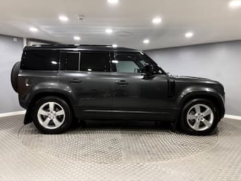 Used Land Rover Defender 110 2024 for sale - 79808266: Photo