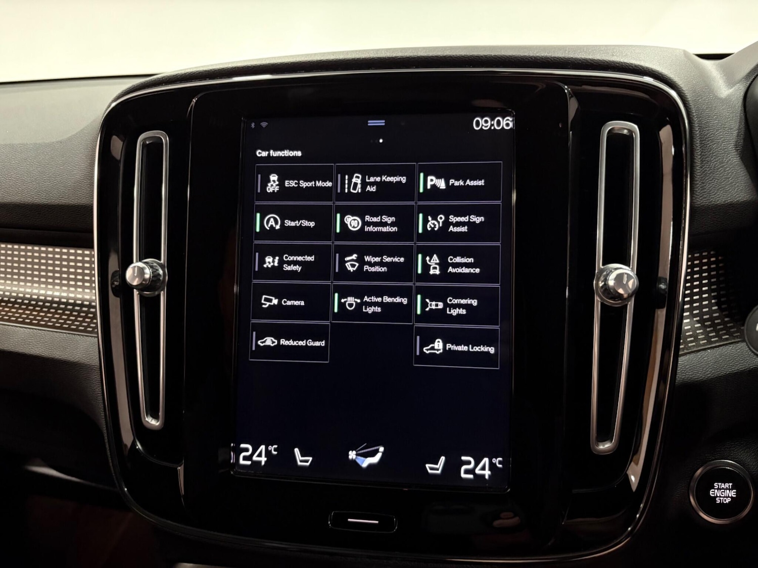 Used Volvo XC40 2019 for sale - 77021025: Photo 25