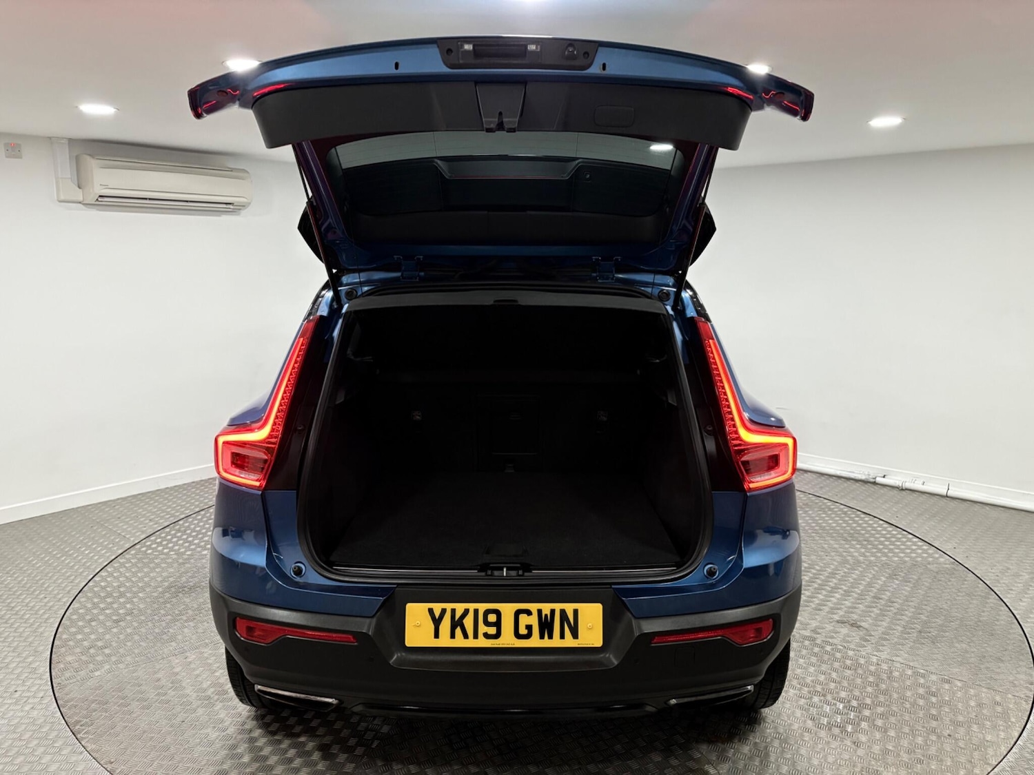 Used Volvo XC40 2019 for sale - 77021025: Photo 42