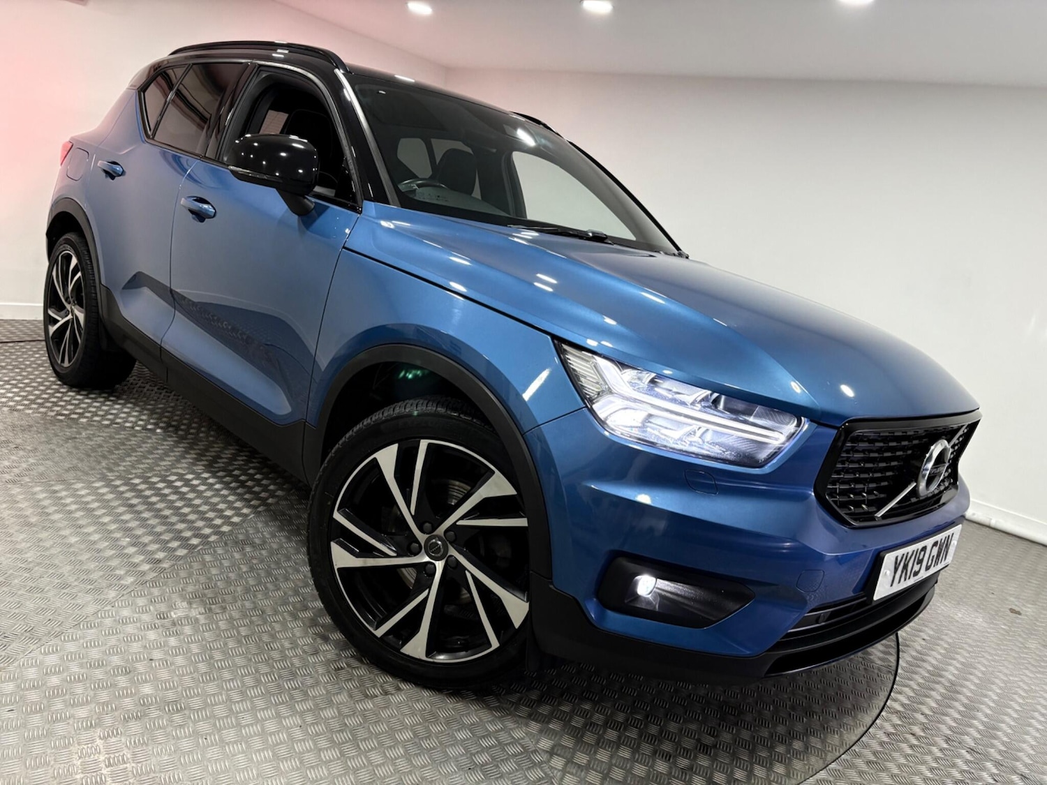 Used Volvo XC40 2019 for sale - 77021025: Photo 44