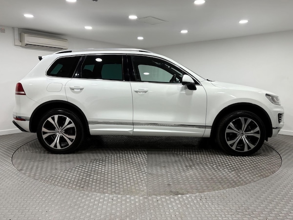 Used Volkswagen Touareg 2016 for sale - 75258110: Photo 2