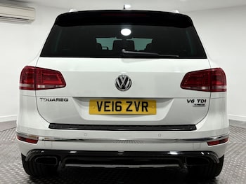 Used Volkswagen Touareg 2016 for sale - 75258110: Photo