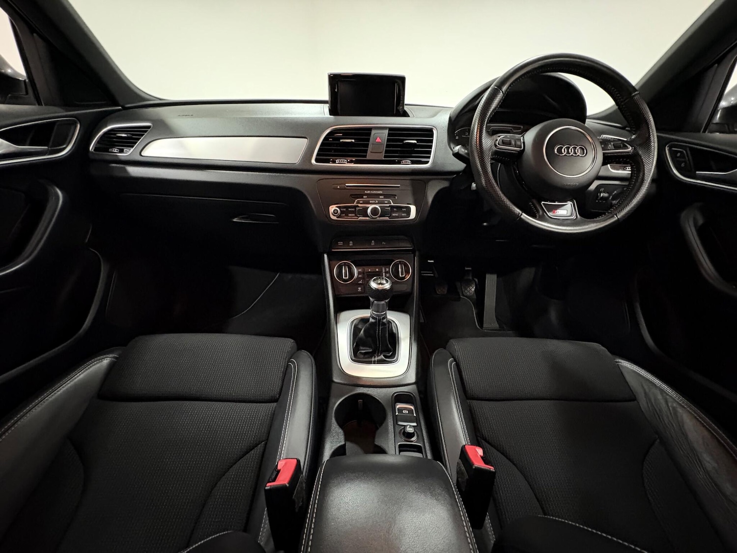 Used Audi Q3 2017 for sale - 76270991: Photo 10