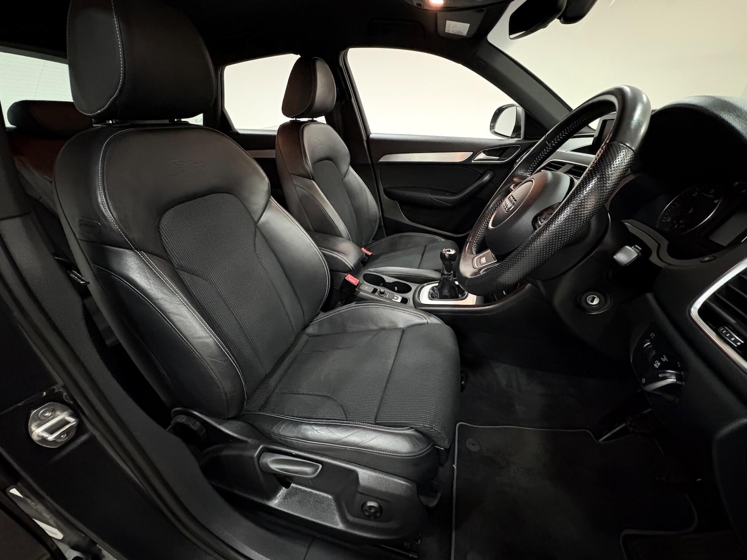 Used Audi Q3 2017 for sale - 76270991: Photo 12