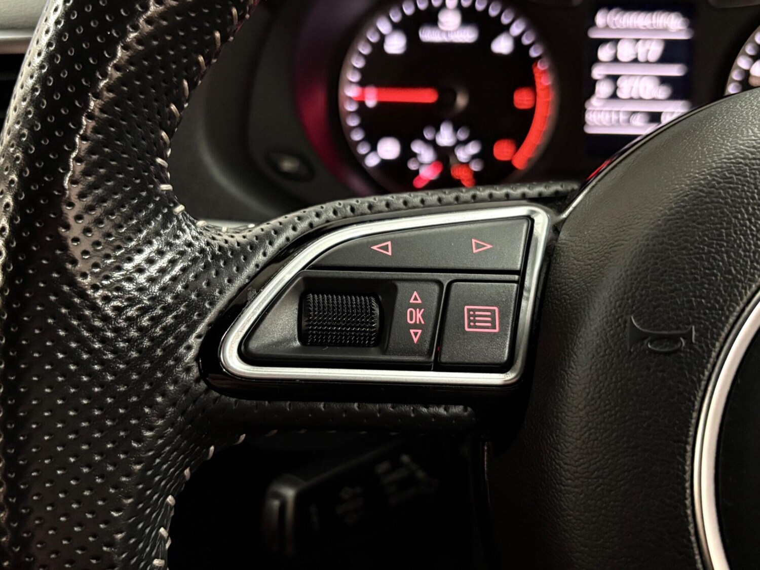 Used Audi Q3 2017 for sale - 76270991: Photo 17