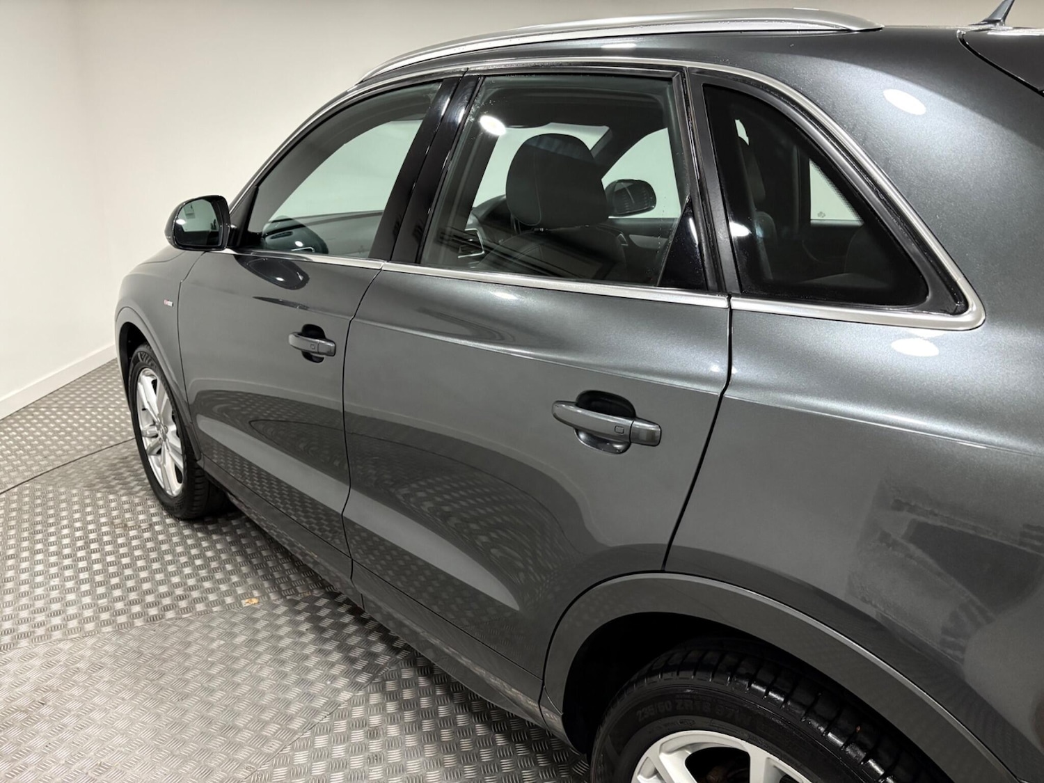 Used Audi Q3 2017 for sale - 76270991: Photo 48