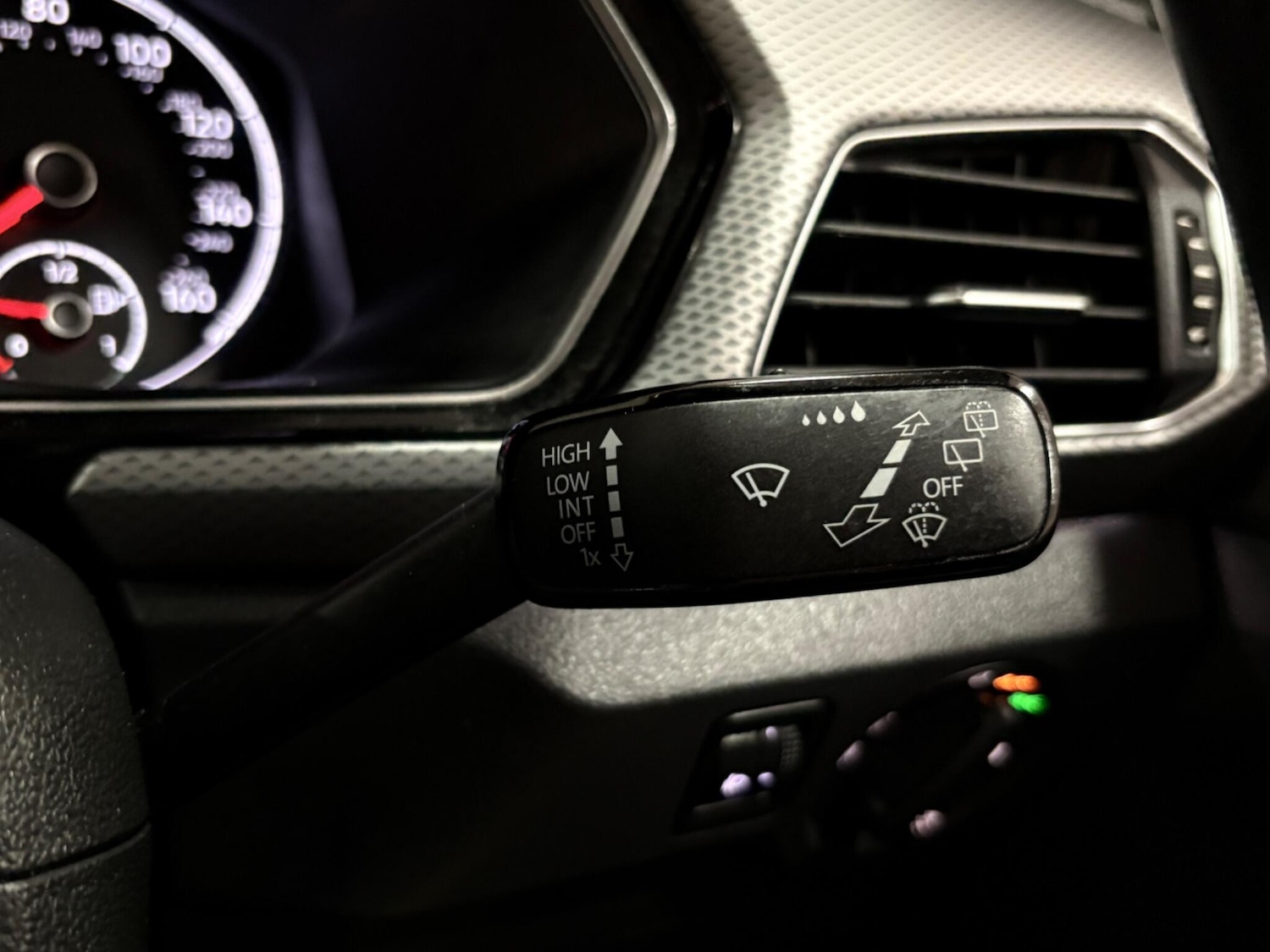 Used Volkswagen T-Cross 2022 for sale - 76912759: Photo 19