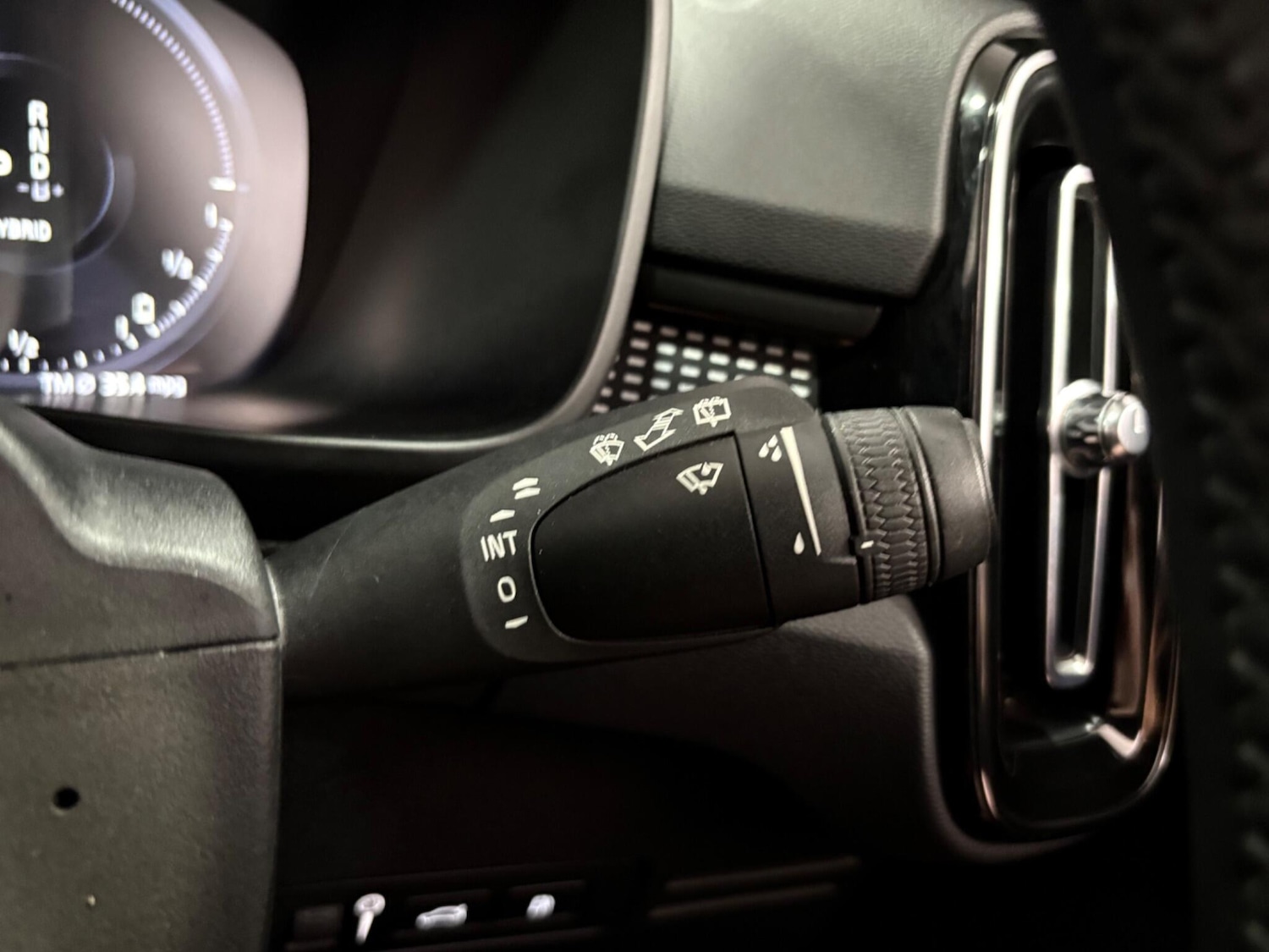 Used Volvo XC40 for sale - 78128166: Photo 19