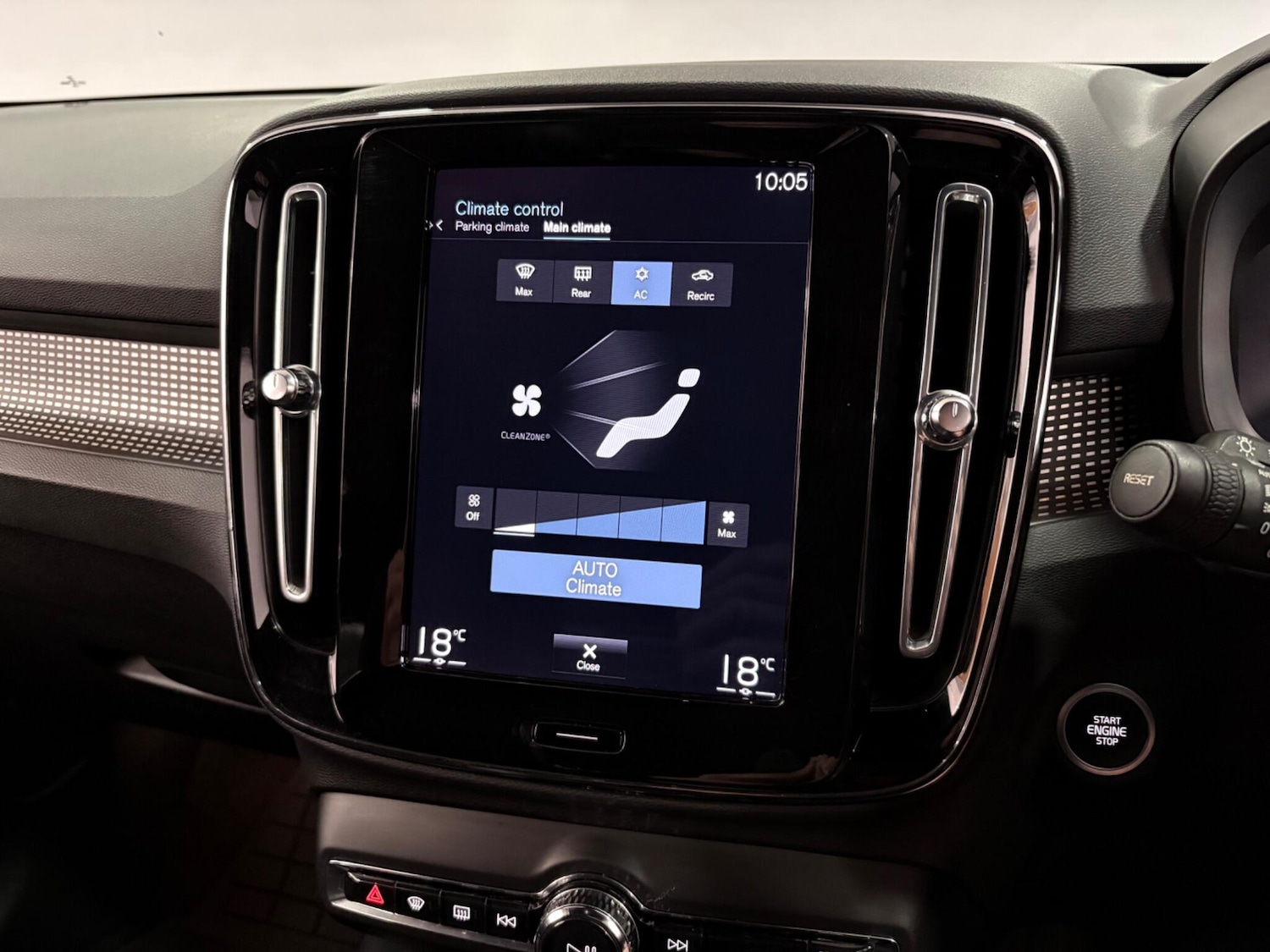 Used Volvo XC40 for sale - 78128166: Photo 22