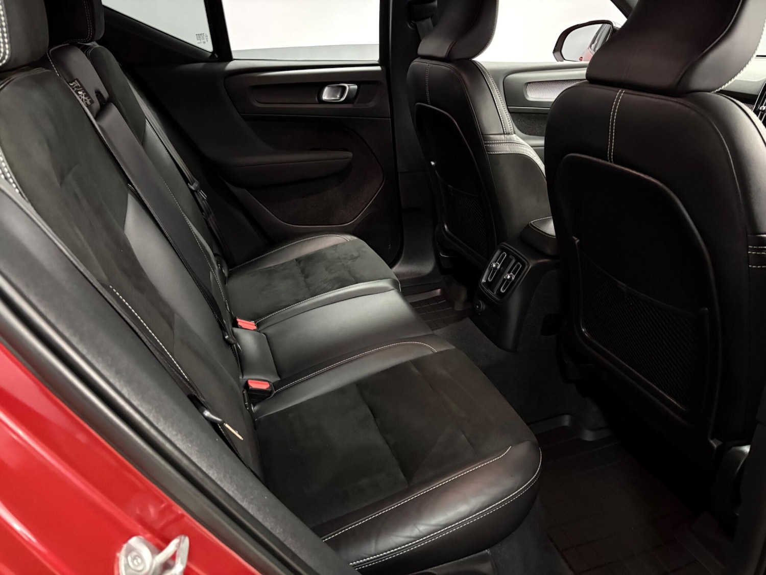 Used Volvo XC40 for sale - 78128166: Photo 38