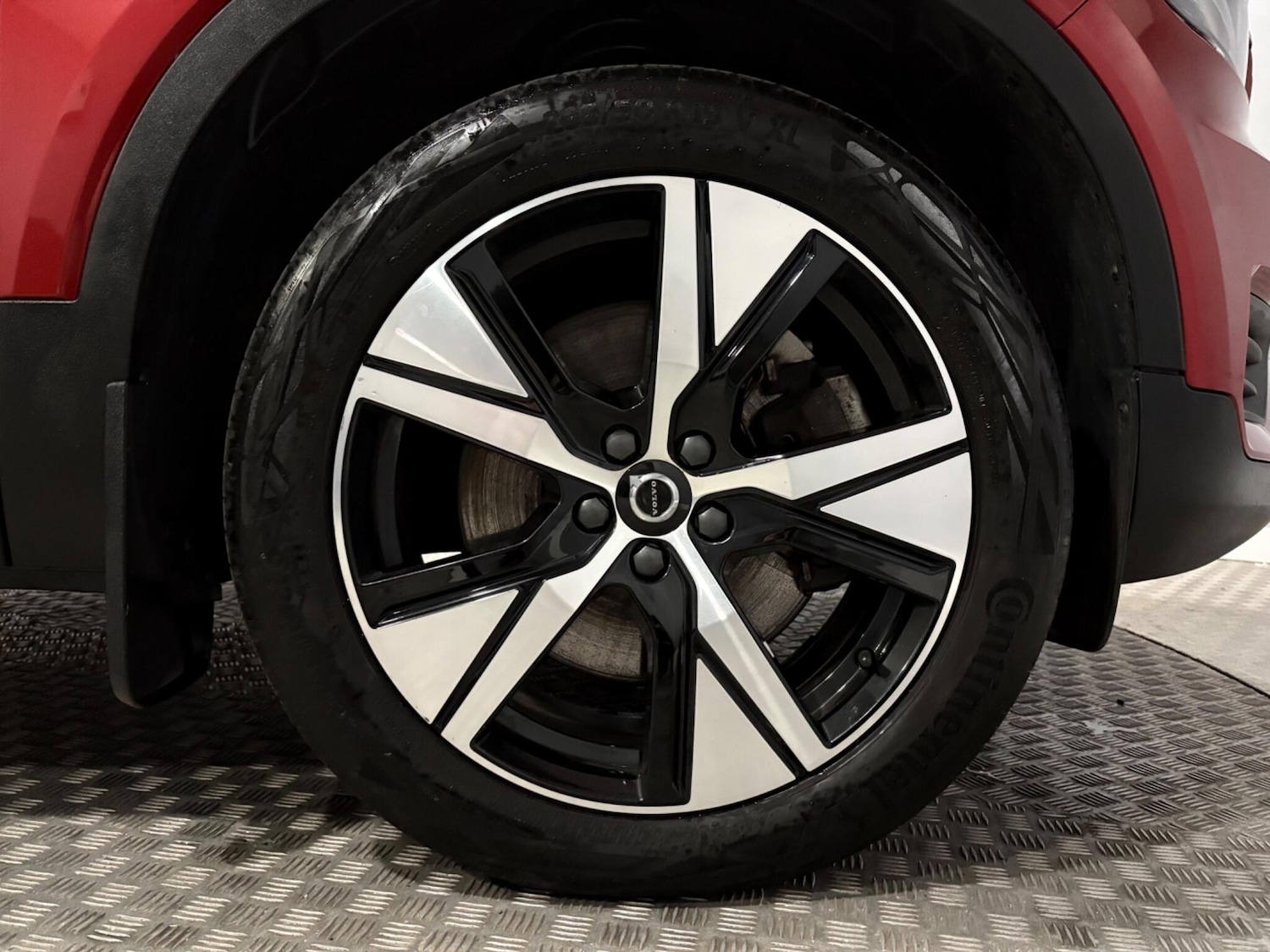 Used Volvo XC40 for sale - 78128166: Photo 51