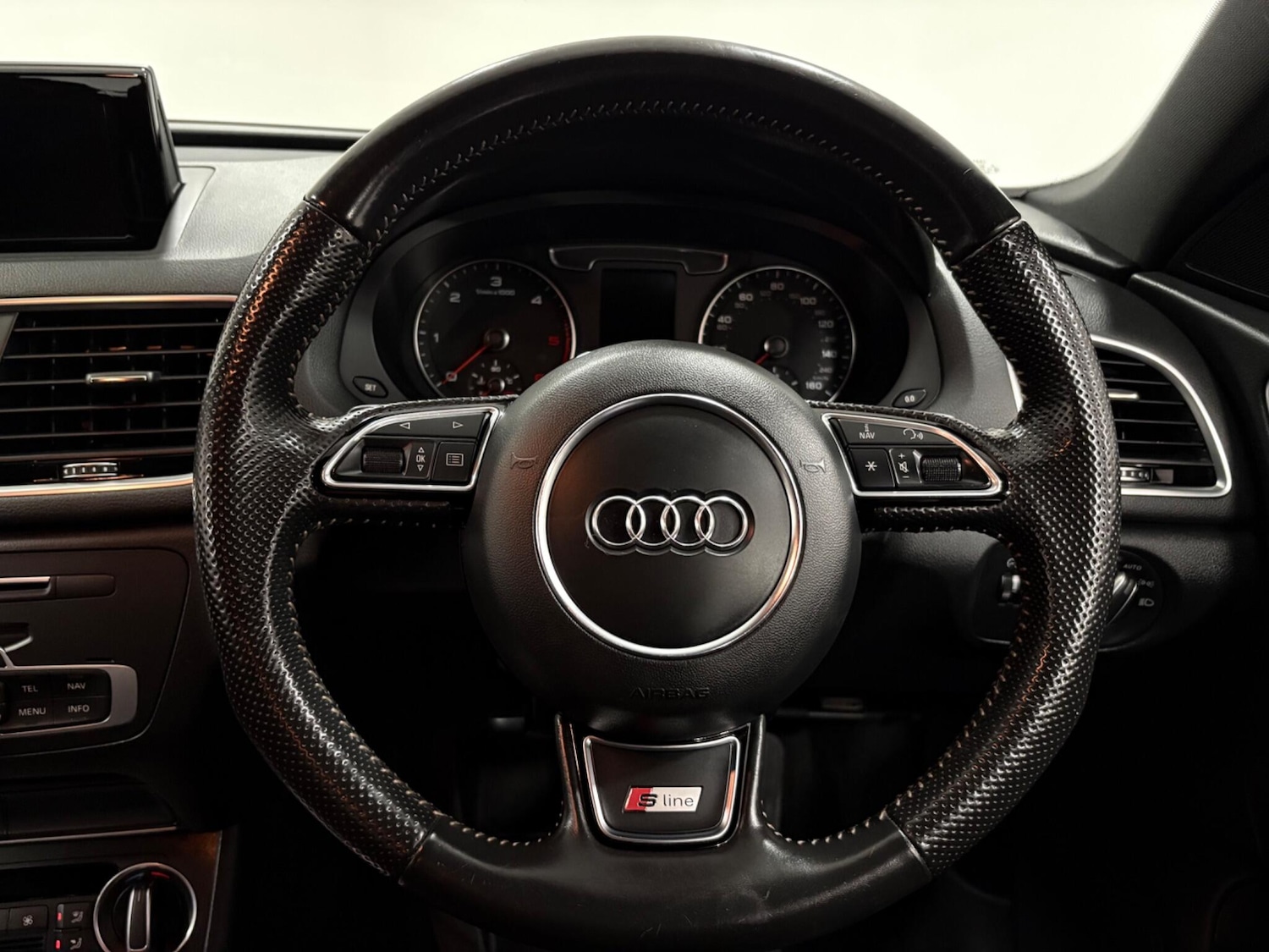 Used Audi Q3 2017 for sale - 77291149: Photo 14