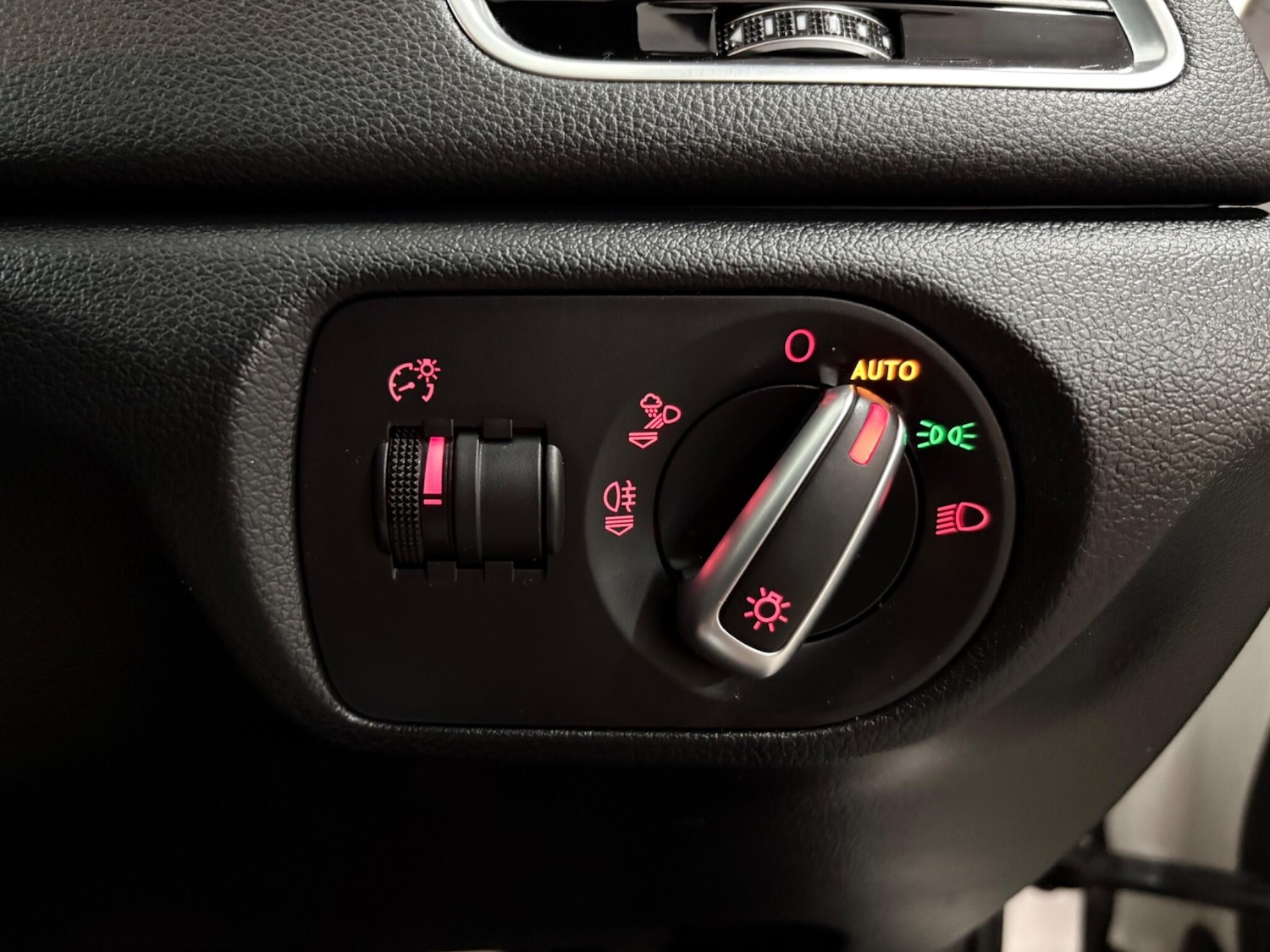 Used Audi Q3 2017 for sale - 77291149: Photo 34