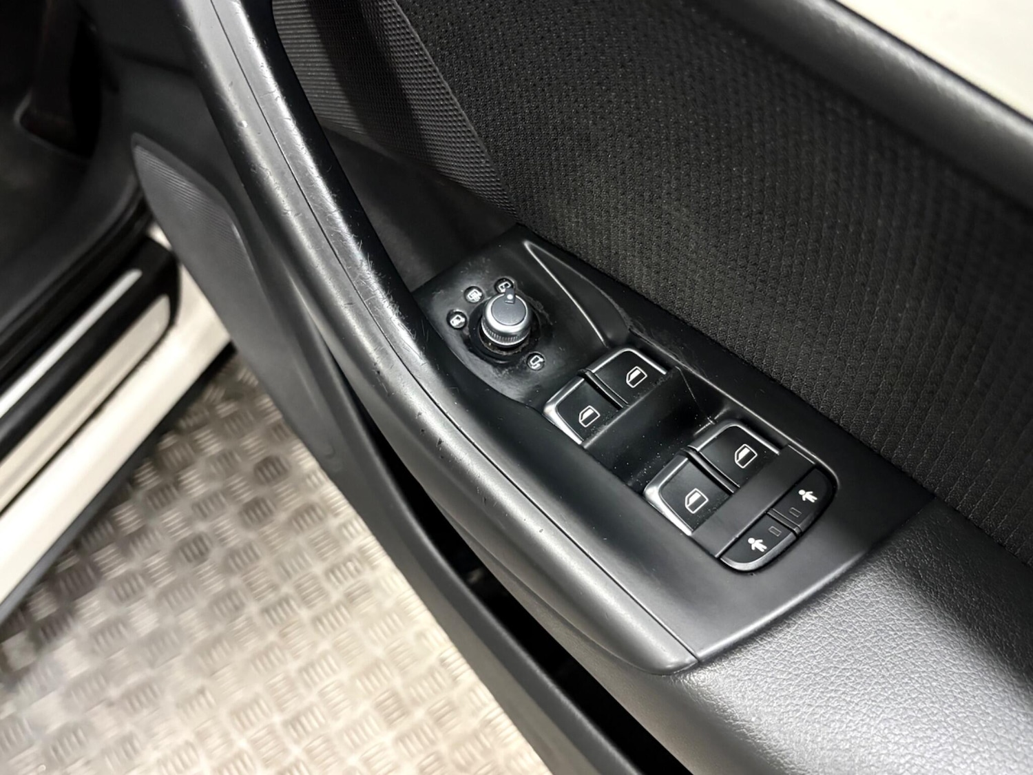 Used Audi Q3 2017 for sale - 77291149: Photo 36