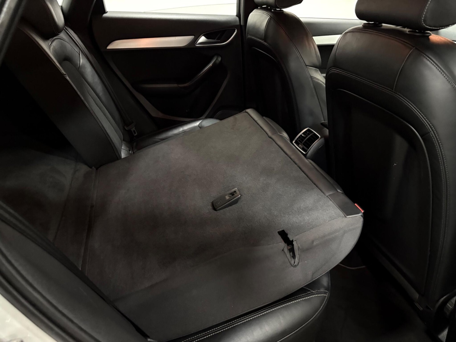 Used Audi Q3 2017 for sale - 77291149: Photo 40