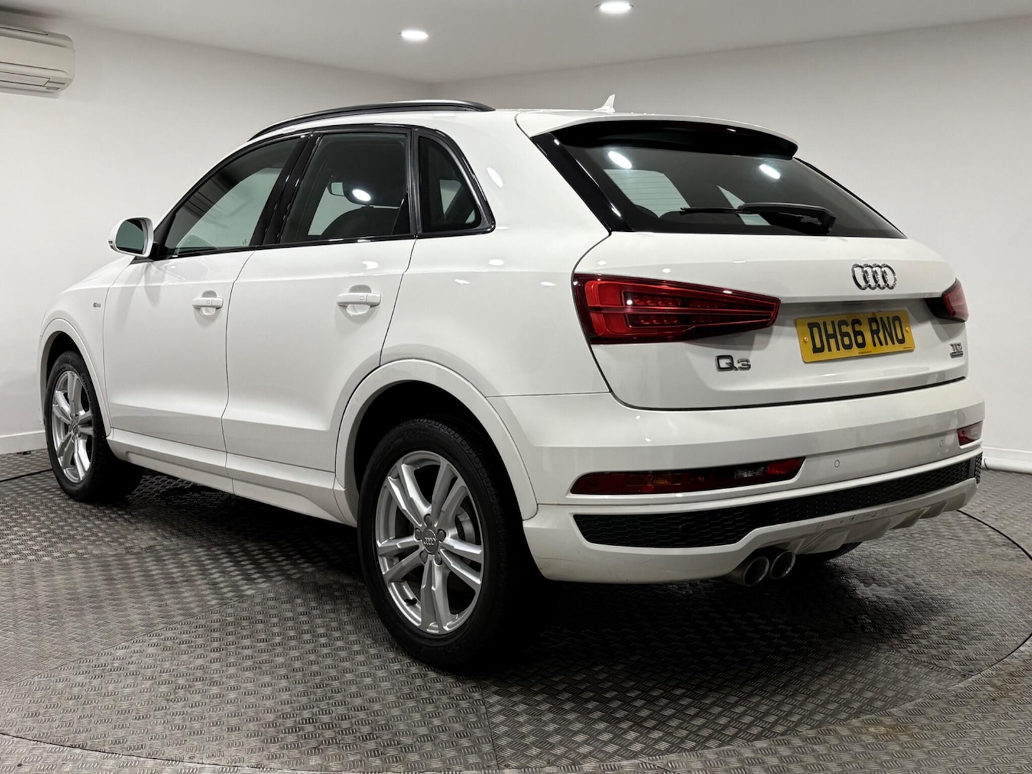 Used Audi Q3 2017 for sale - 77291149: Photo 5