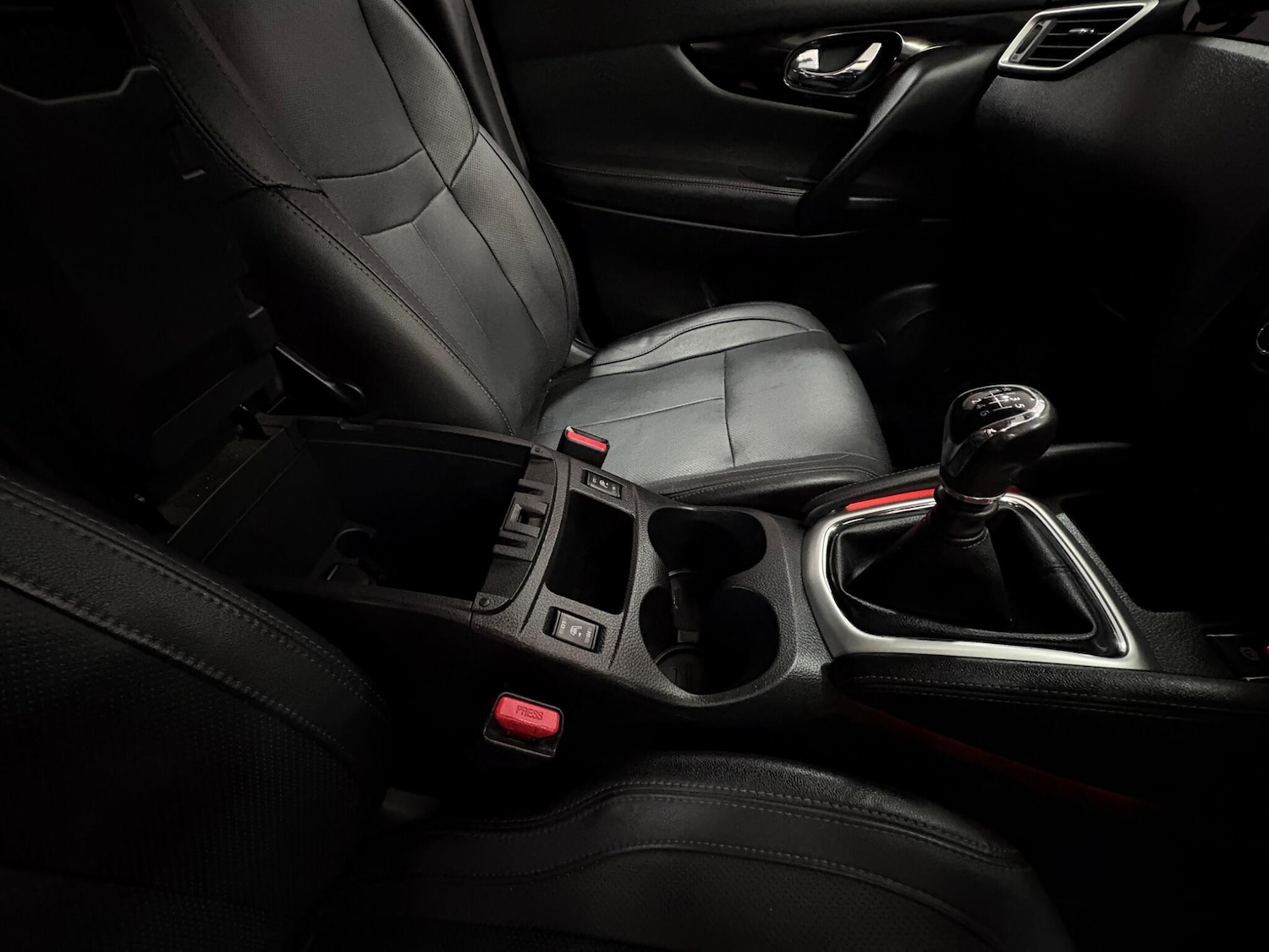 Used Nissan Qashqai 2015 for sale - 77696320: Photo 33