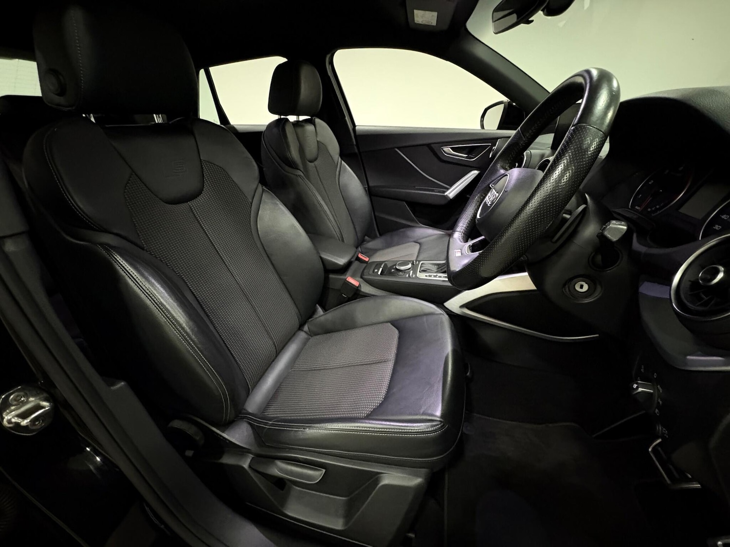 Used Audi Q2 2017 for sale - 77021359: Photo 12