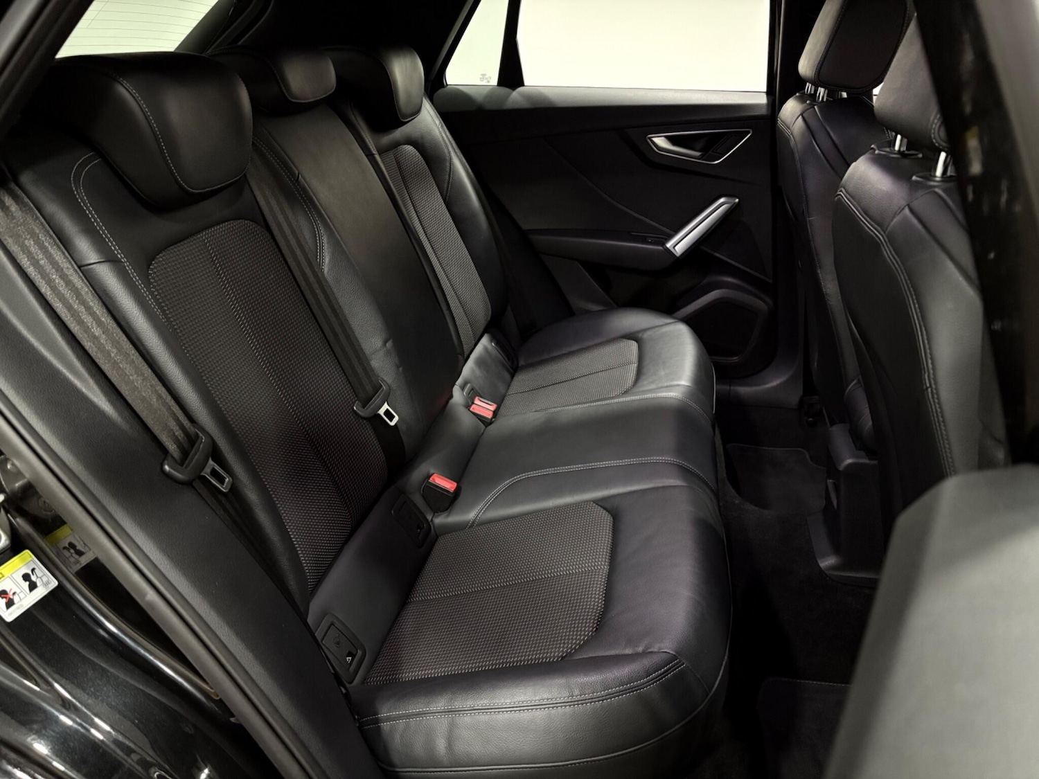 Used Audi Q2 2017 for sale - 77021359: Photo 38