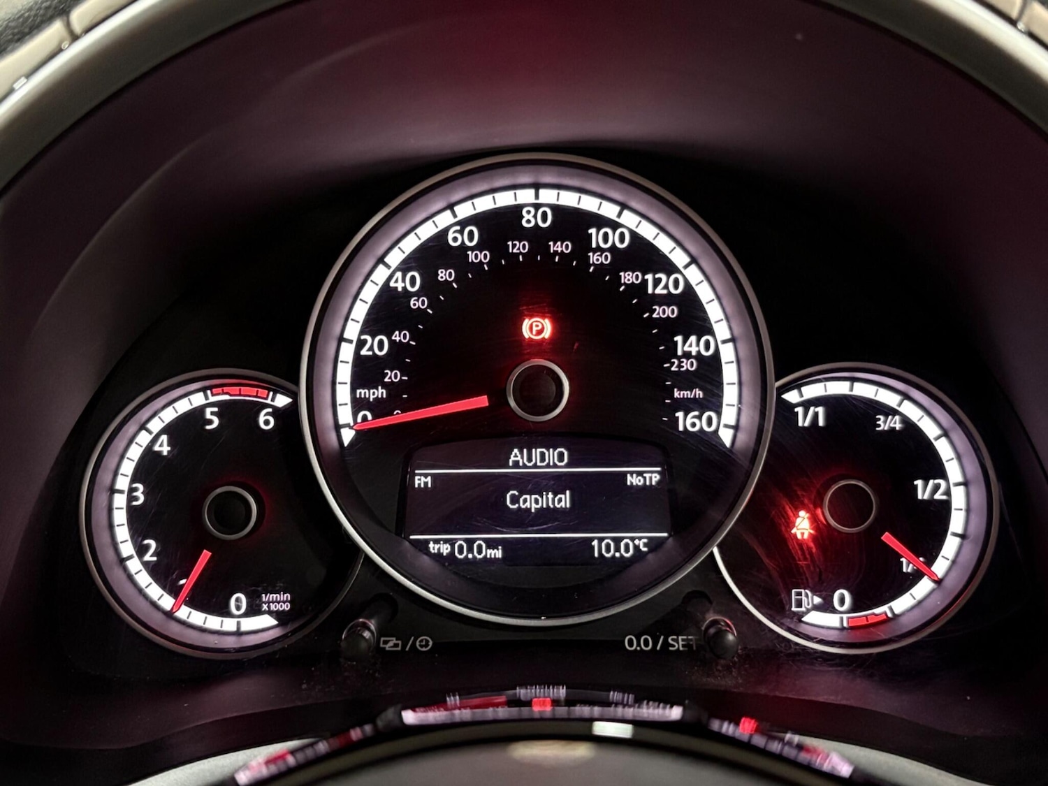 Used Volkswagen Beetle 2015 for sale - 77440195: Photo 16