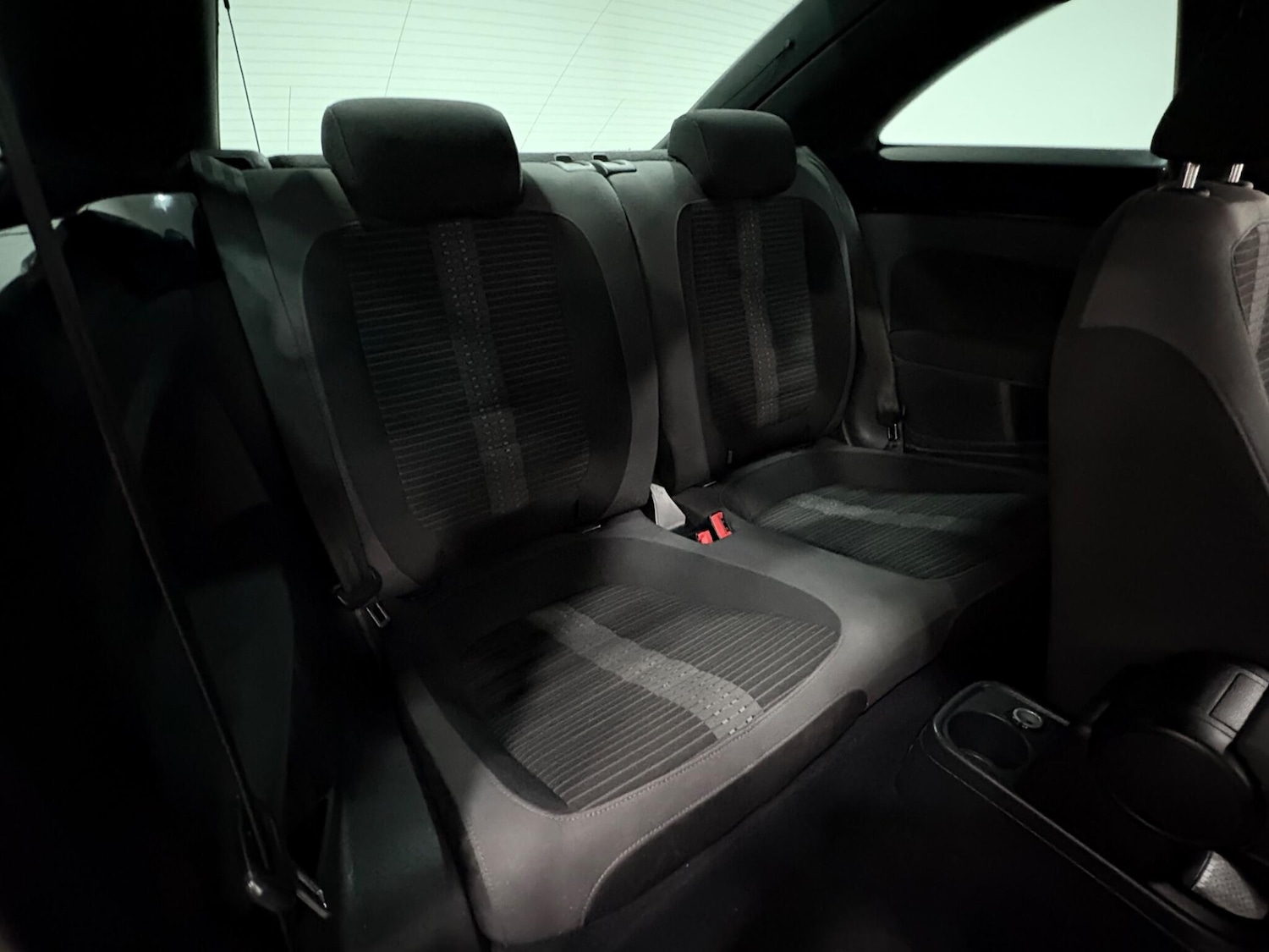 Used Volkswagen Beetle 2015 for sale - 77440195: Photo 33