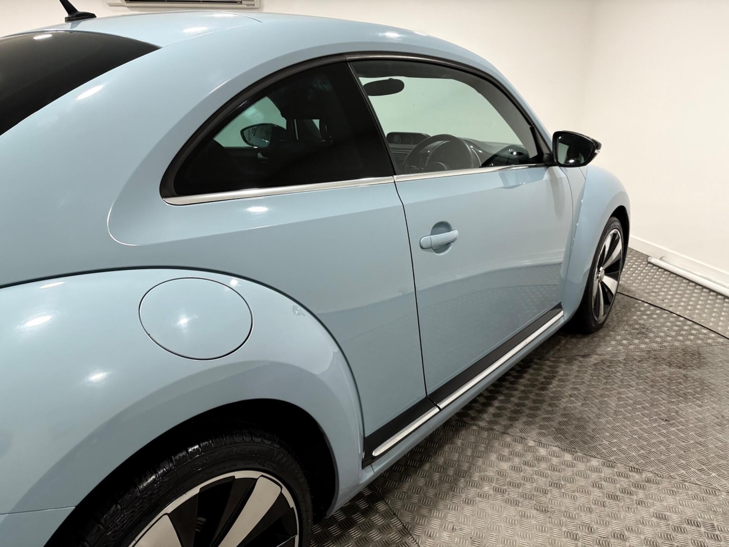Used Volkswagen Beetle 2015 for sale - 77440195: Photo 41