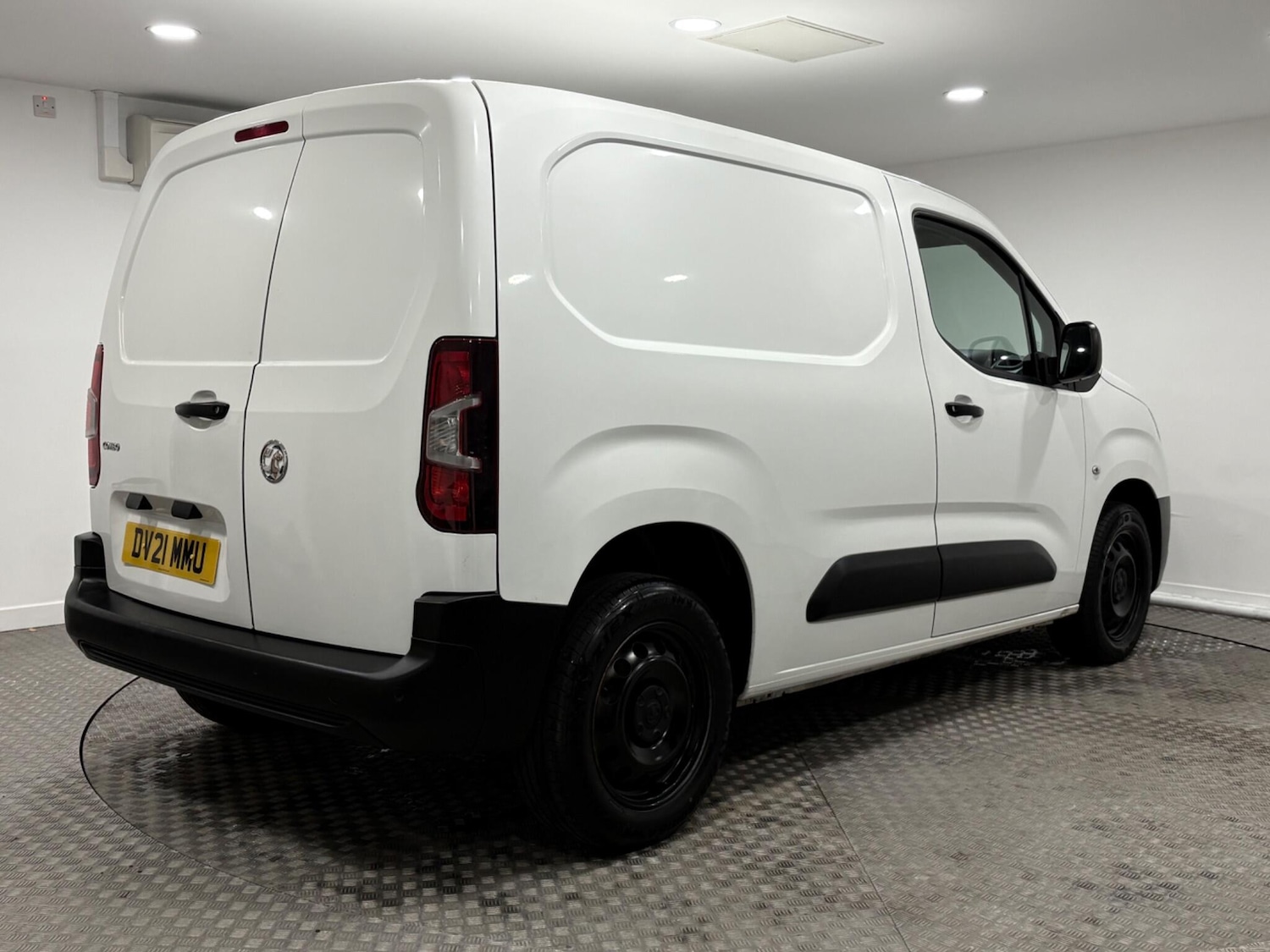 Used Vauxhall Combo 2021 for sale - 77229698: Photo 3