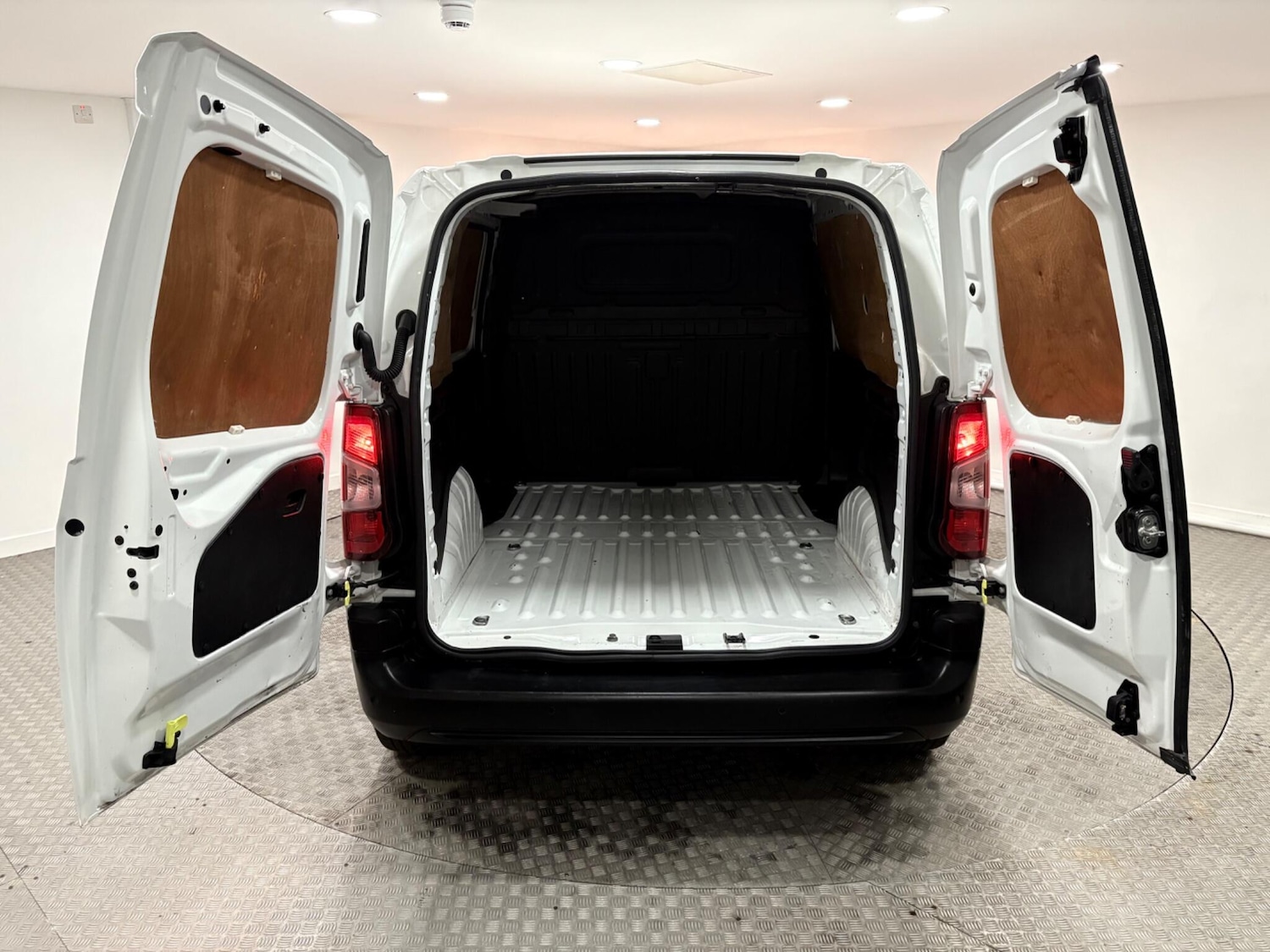 Used Vauxhall Combo 2021 for sale - 77229698: Photo 36