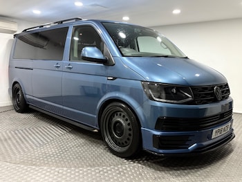 Used Volkswagen Transporter Shuttle 2018 for sale - 76633839: Photo