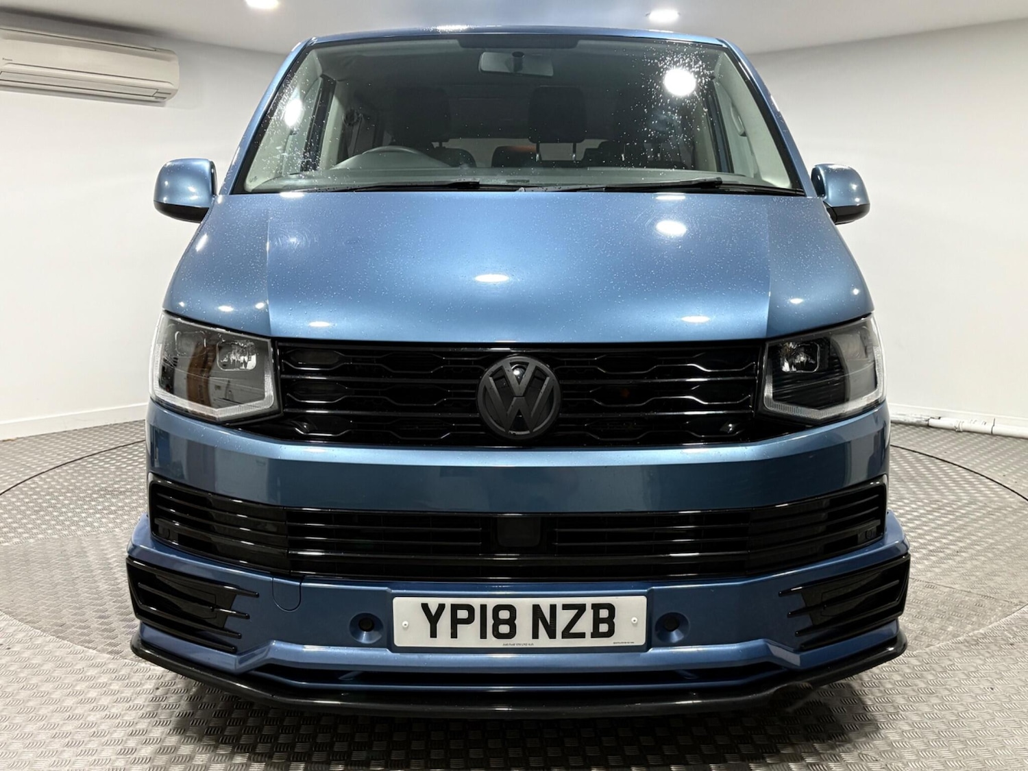 Used Volkswagen Transporter Shuttle 2018 for sale - 76633839: Photo 8
