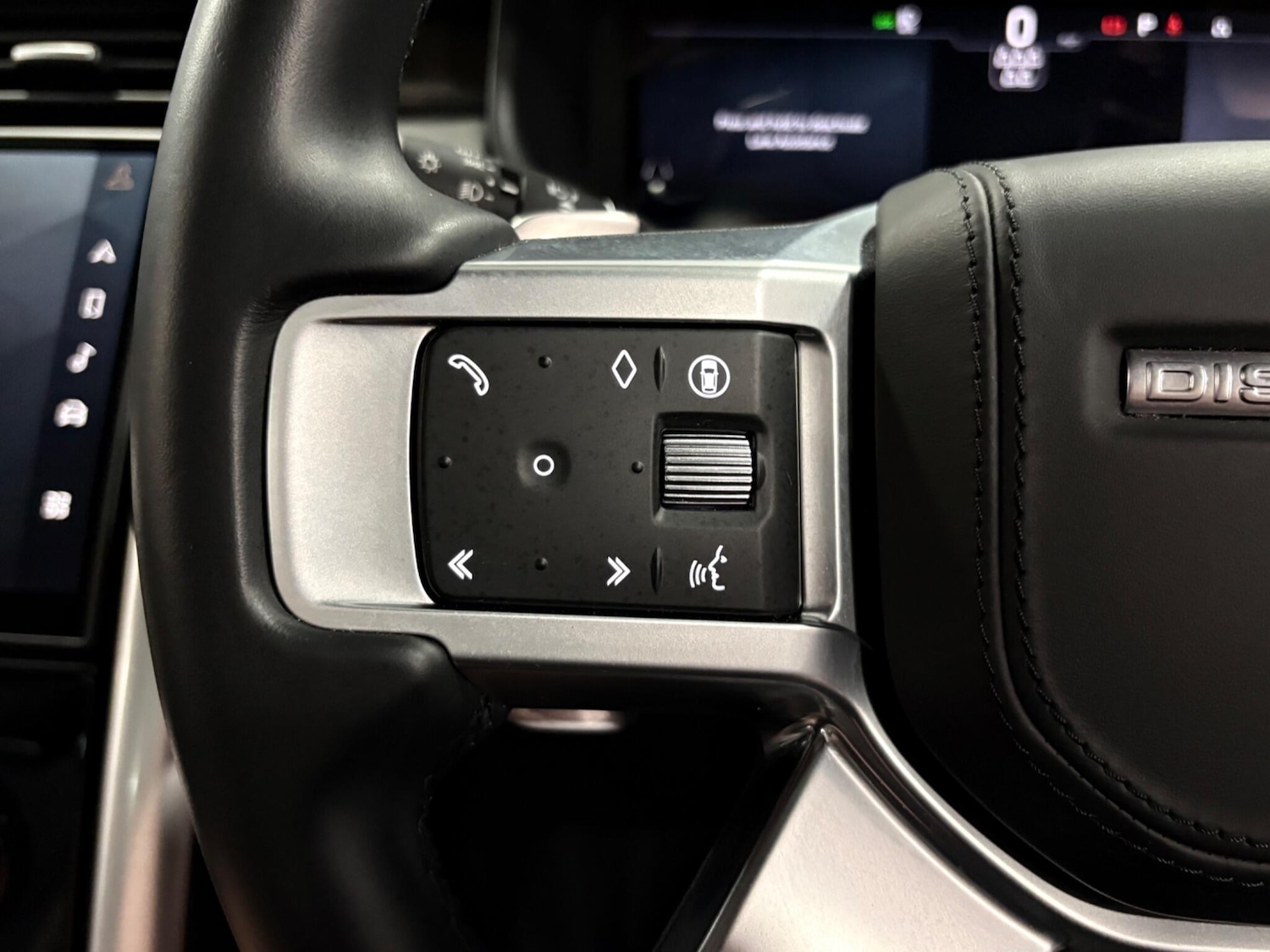 Used Land Rover Discovery 2024 for sale - 78006893: Photo 17