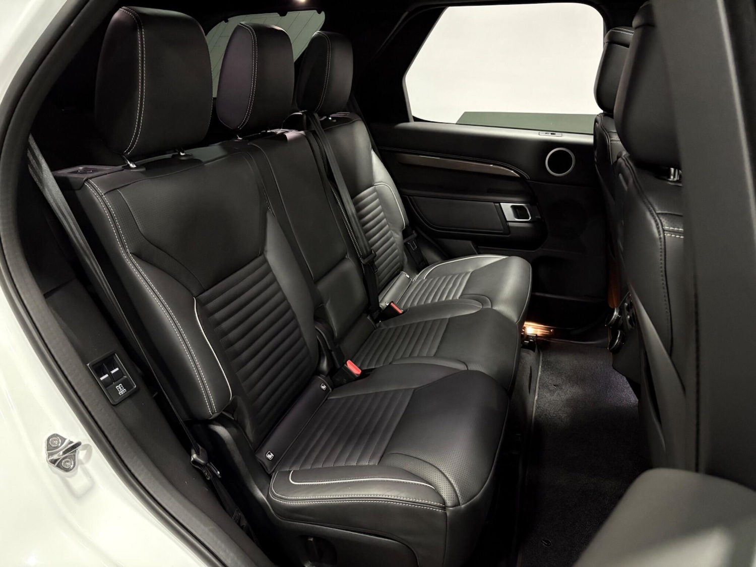 Used Land Rover Discovery 2024 for sale - 78006893: Photo 50