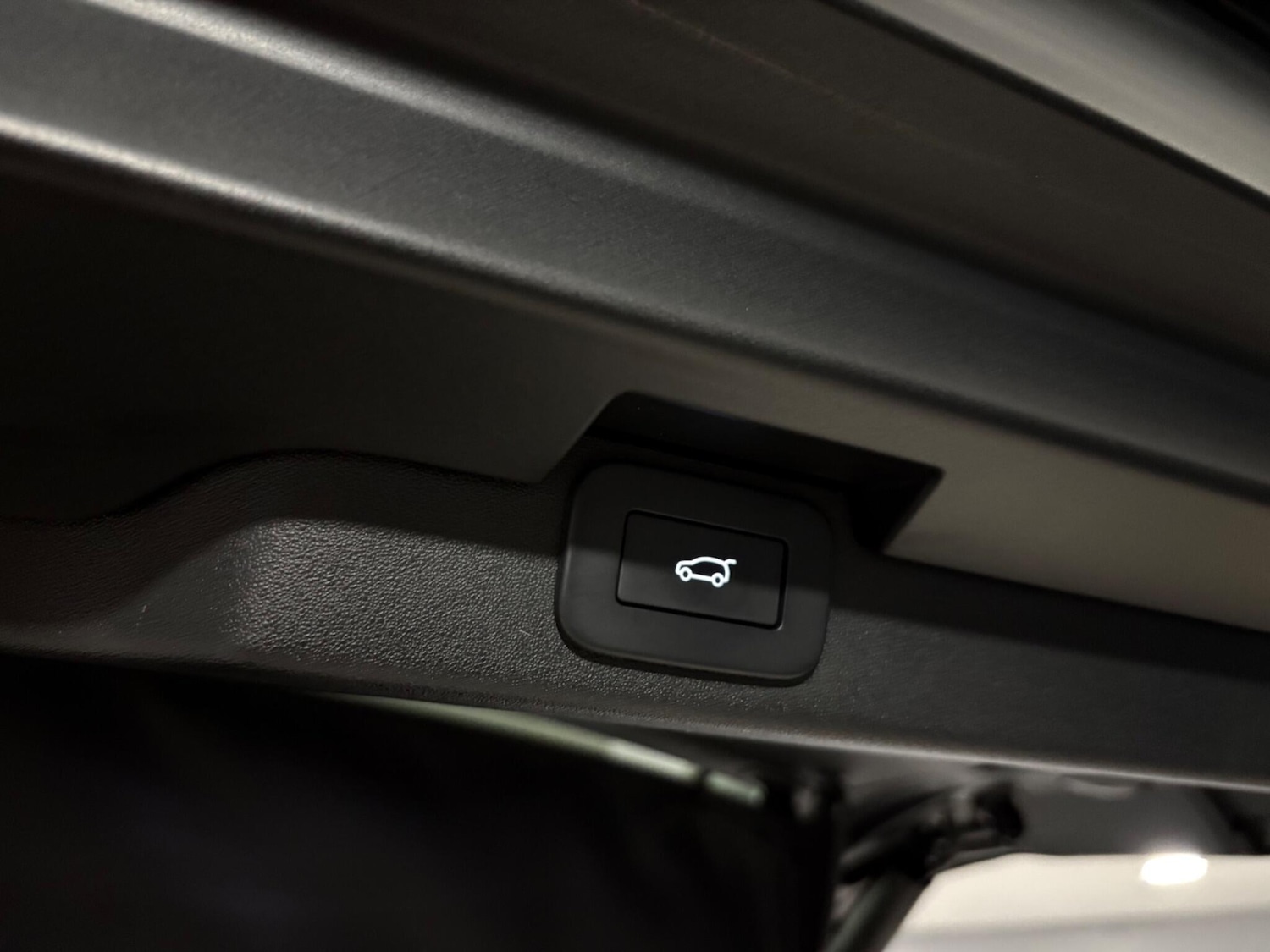 Used Land Rover Discovery 2024 for sale - 78006893: Photo 60