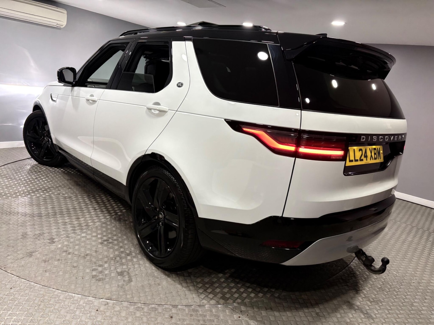 Used Land Rover Discovery 2024 for sale - 78006893: Photo 62