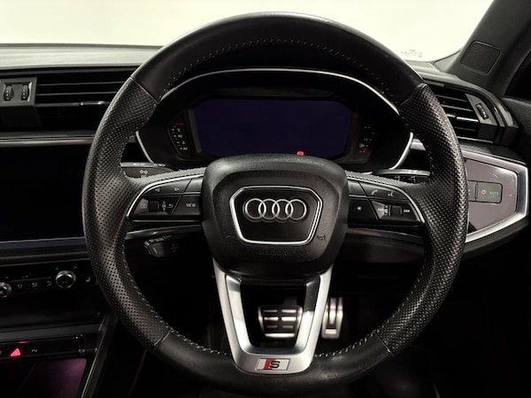 Used Audi Q3 2019 for sale - 75600192: Photo 14