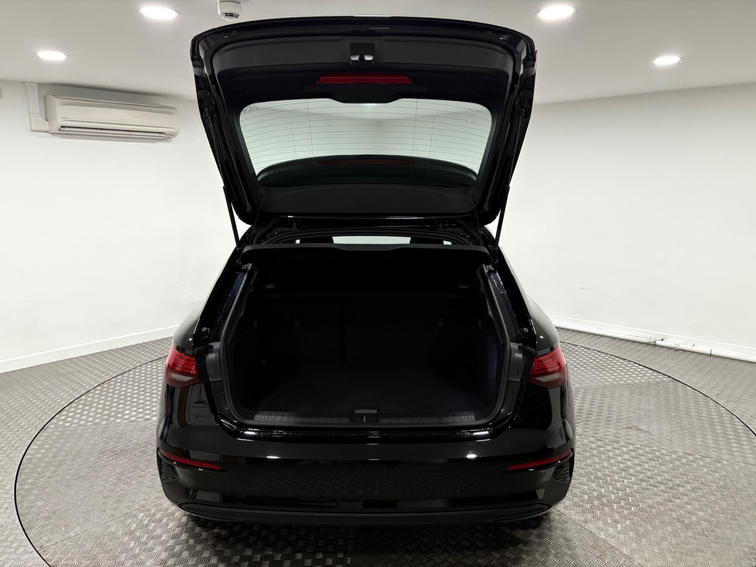 Used Audi A3 2023 for sale - 77021219: Photo 42