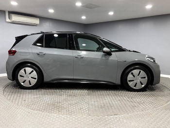 Used Volkswagen ID.3 2023 for sale - 79168408: Photo